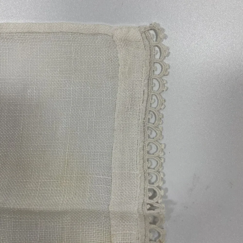 Vintage 1940-50s Linen Textile Napkin Tea Towel Embroidered 18